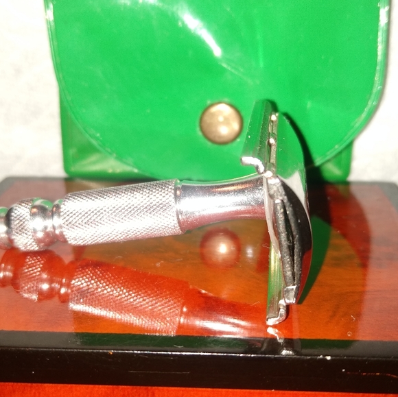 📦vintage box:1950's VINTAGE mini travel GILLETTE - Picture 14 of 16